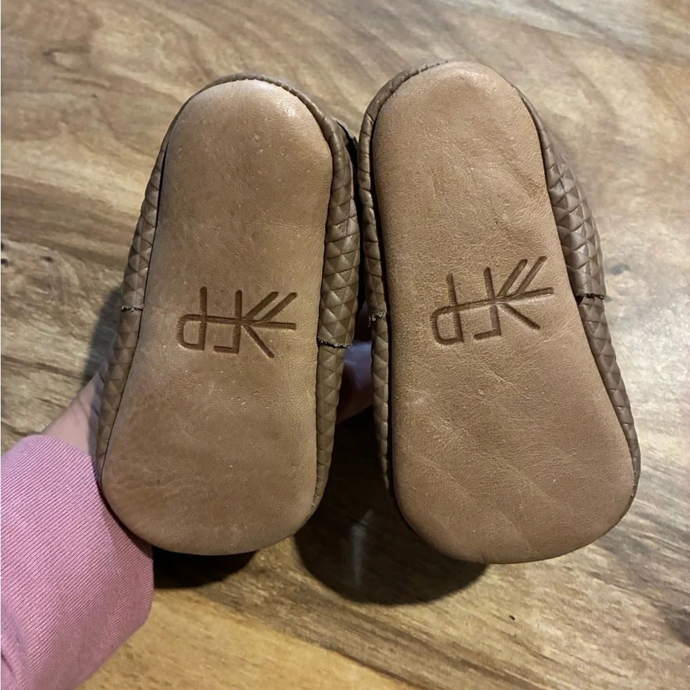Freshly Picked Textured Brown Kids Moccasins